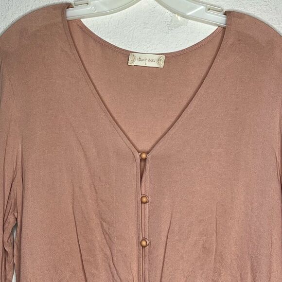 Altar'd State‎ Top - Picture 2 of 7